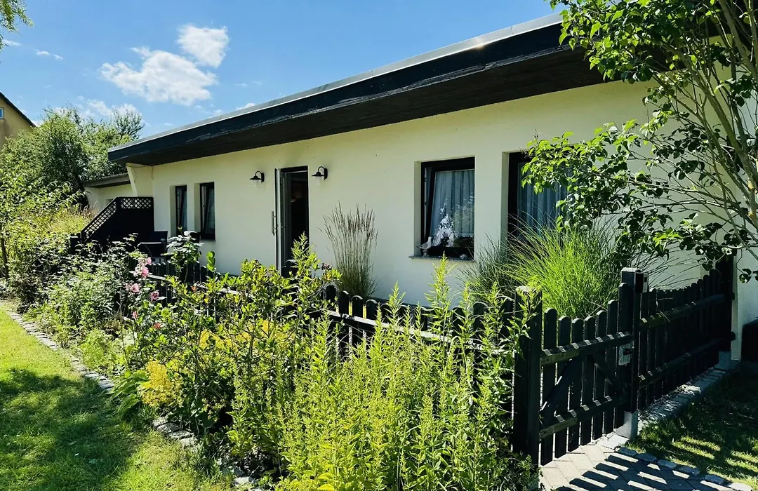 F-1112 Ferienwohnung Lobbe Haus strandnah, Terrasse-1